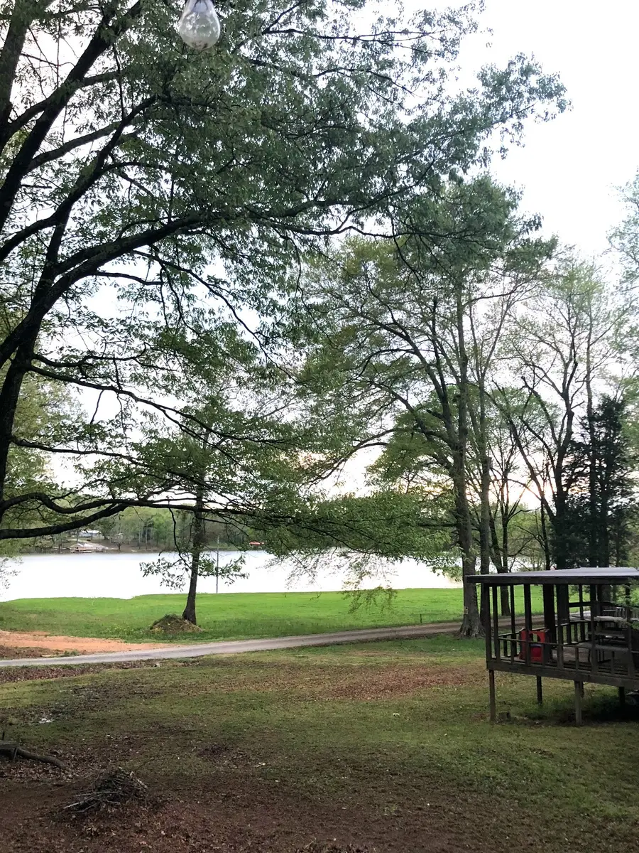 28 Cottage Cir, Linden, TN 37096 - #3