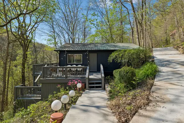 1407 Lakeside Dr, Smithville, TN 37166