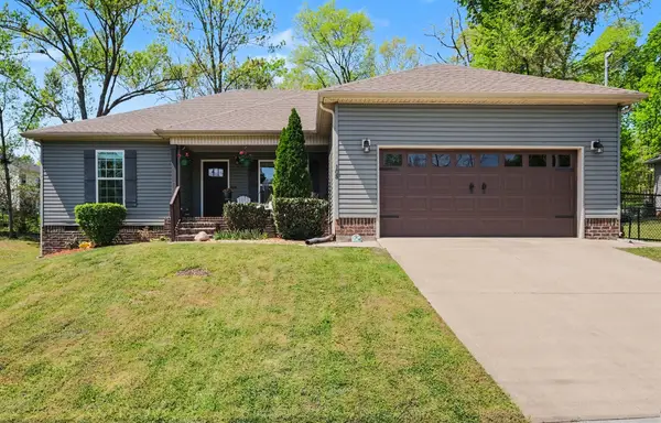 105 Doak St, Shelbyville, TN 37160