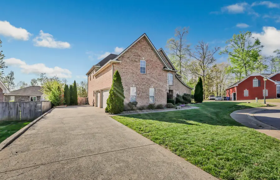 132 Lyme Dr, Clarksville, TN 37043 - #3