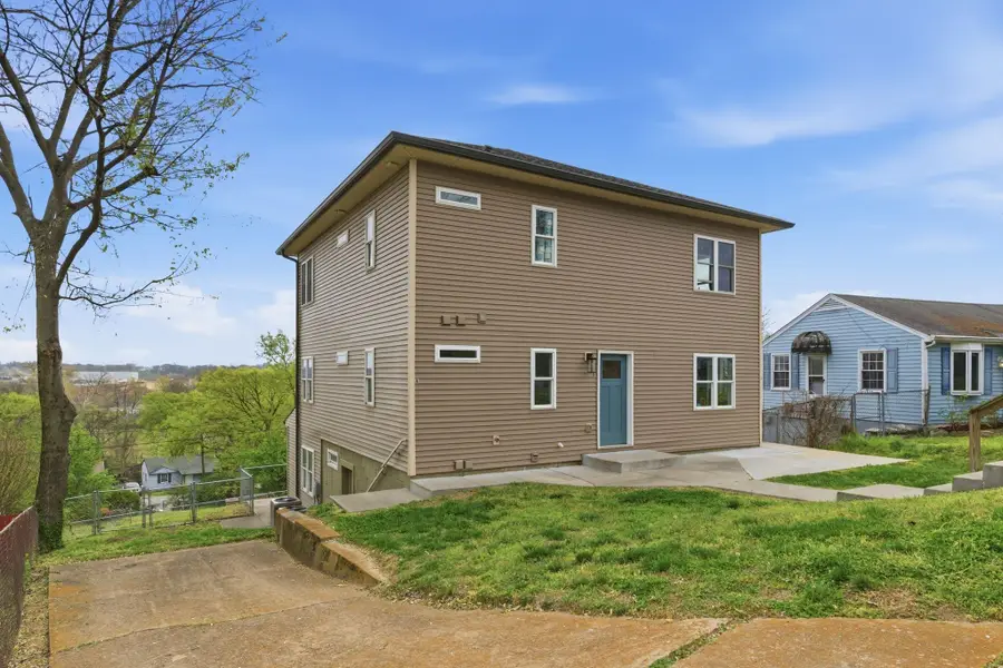 923 S 13th Ct, Nashville, TN 37206 - #2