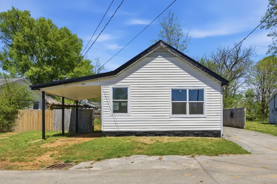 505 E 17th Street, Columbia, TN 38401 - #2