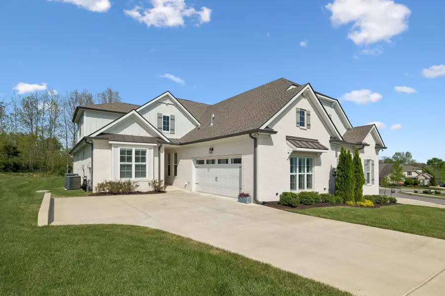 606 Lake Reserve Cv, Hermitage, TN 37076 - #2