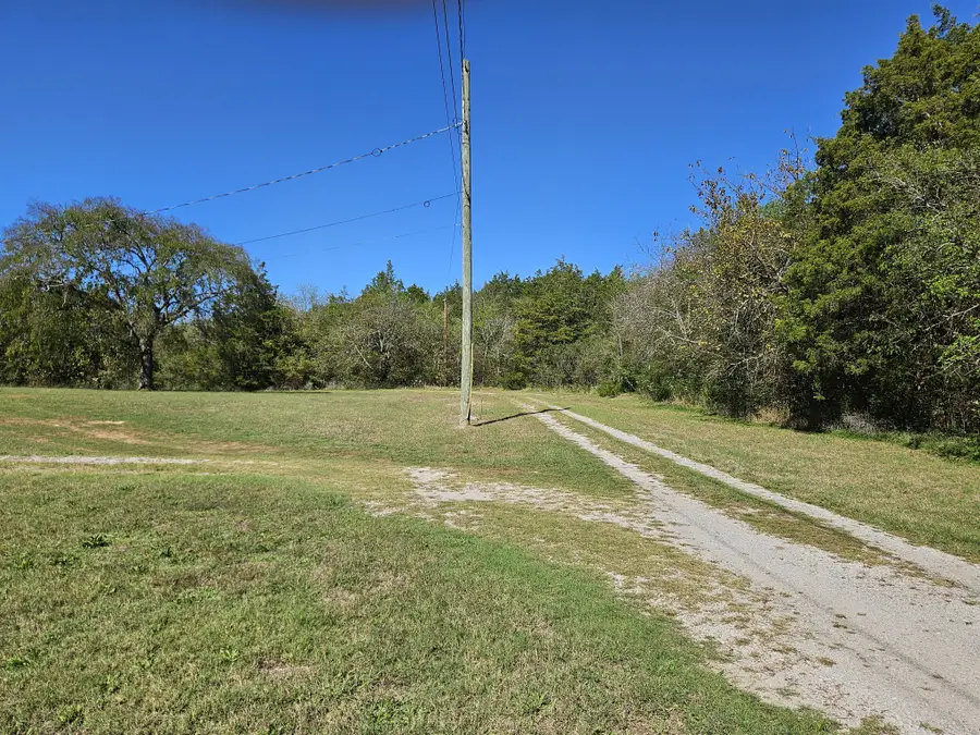 3961 Pheasant Dr, Nashville, TN 37218 - #2