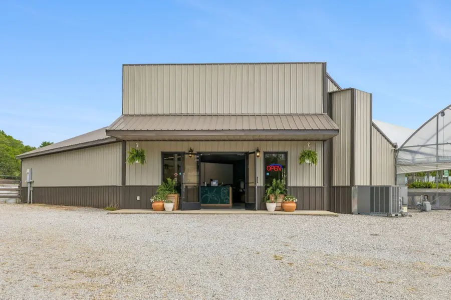 2461 Bodenham Rd, Pulaski, TN 38478 - #3