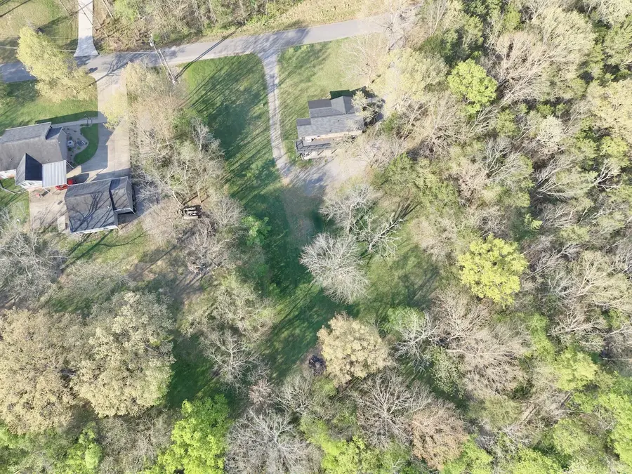 411 Tanglewood Dr, Woodbury, TN 37190 - #3