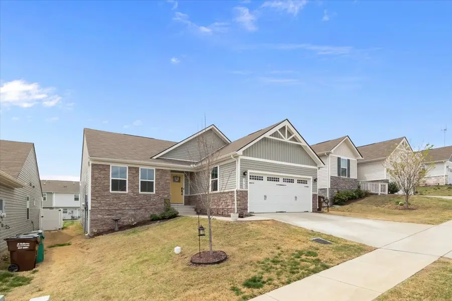 2741 Thornton Grove Blvd, Nashville, TN 37207 - #2