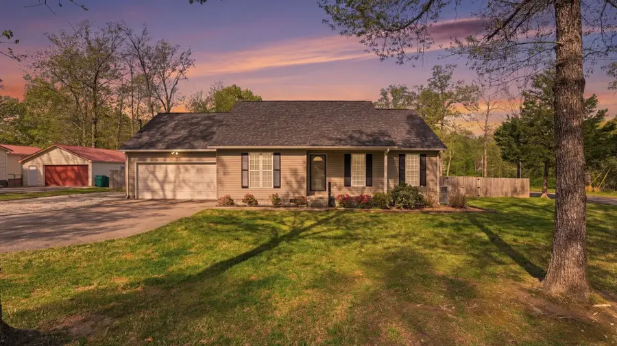 367 Carol Cir, Winchester, TN 37398 - #2