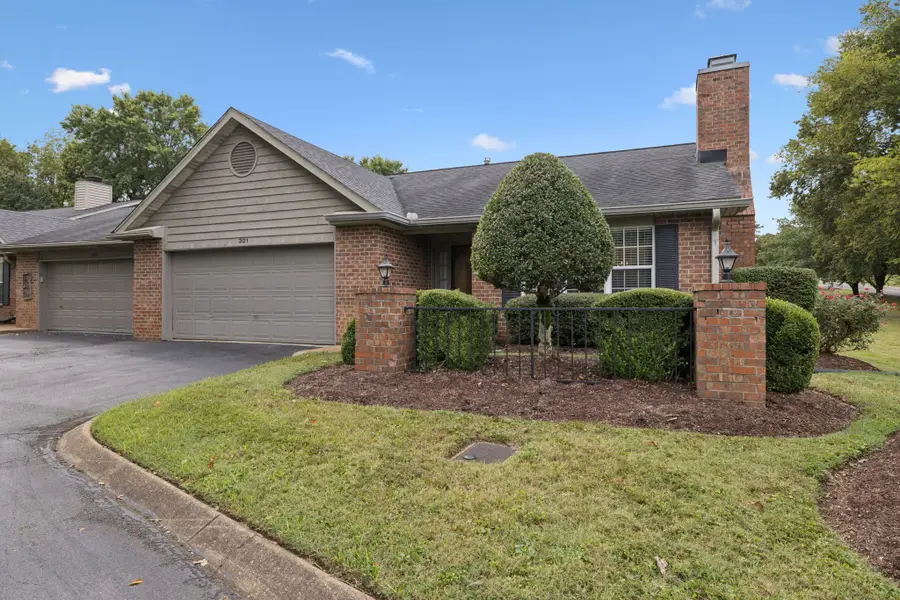 301 Autumn Chase Dr, Nashville, TN 37214 - #2