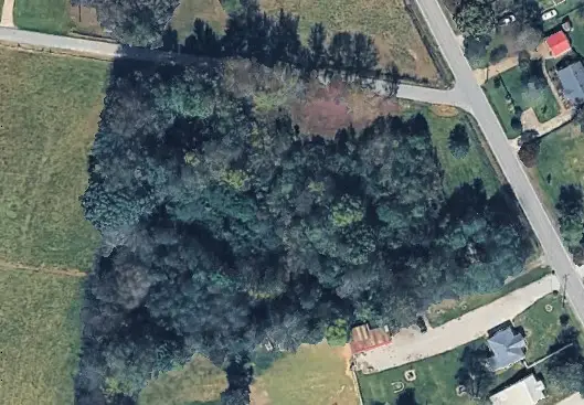 155 New Deal Potts Rd, Cottontown, TN 37048