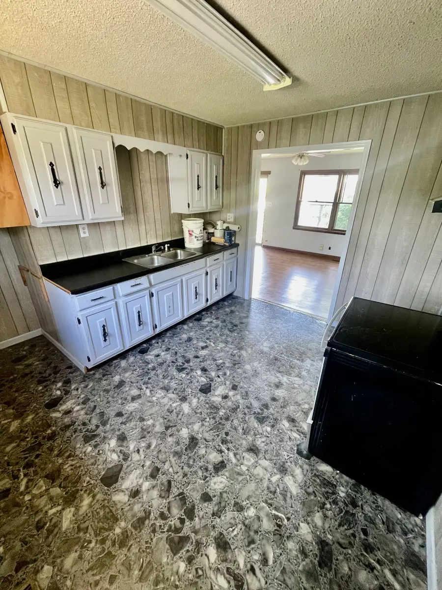 137 Kenmore Ave, Winchester, TN 37398 - #3