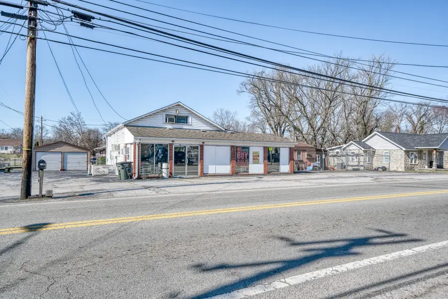 249 N Spring St, Sparta, TN 38583 - #2