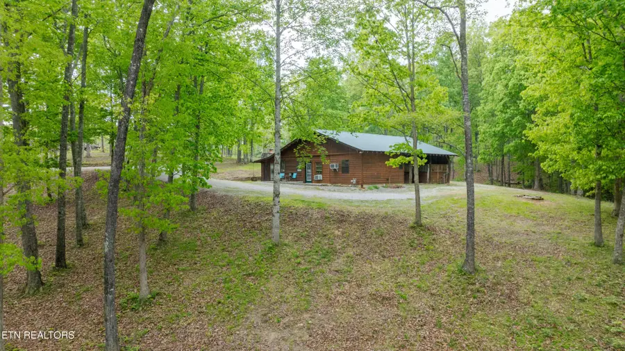 336 John J Smith Rd, Oneida, TN 37841 - #2