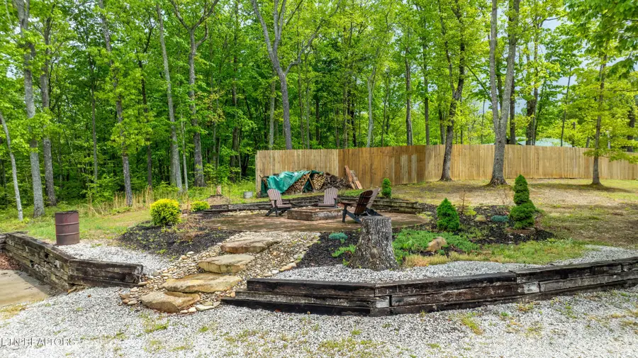 336 John J Smith Rd, Oneida, TN 37841 - #3