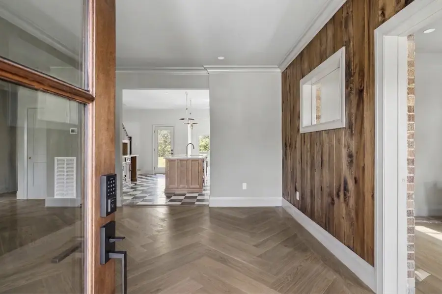 1313 Riverside Dr, Nashville, TN 37206 - #2