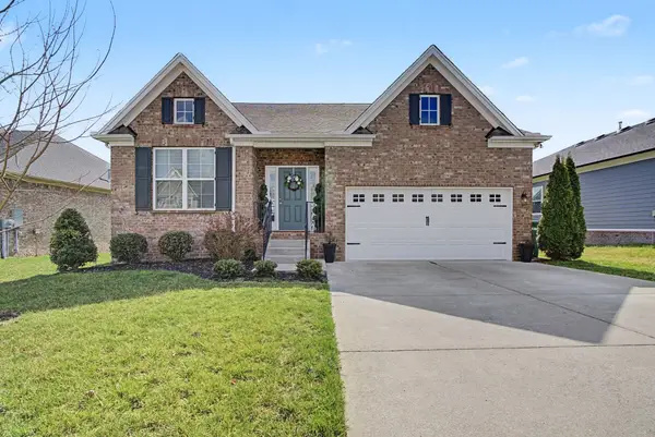 2015 Hedgelawn Dr, Lebanon, TN 37090