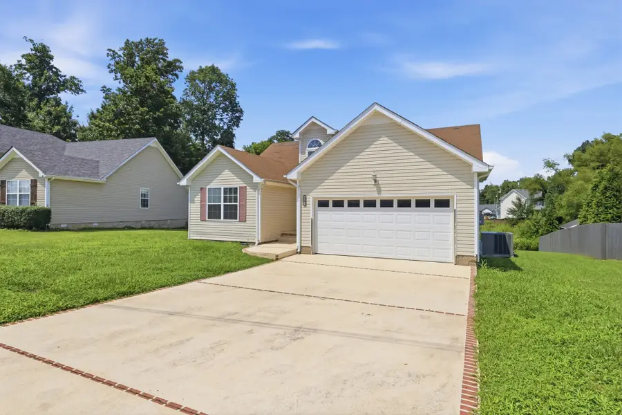 1295 Keech Dr, Clarksville, TN 37042 - #2