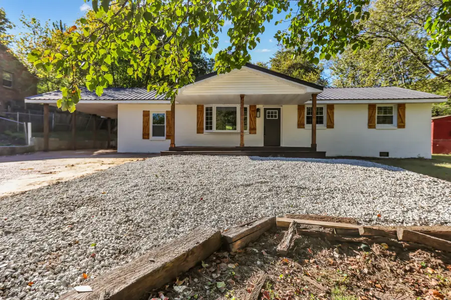 2054 Shelby Dr, Clarksville, TN 37043 - #3