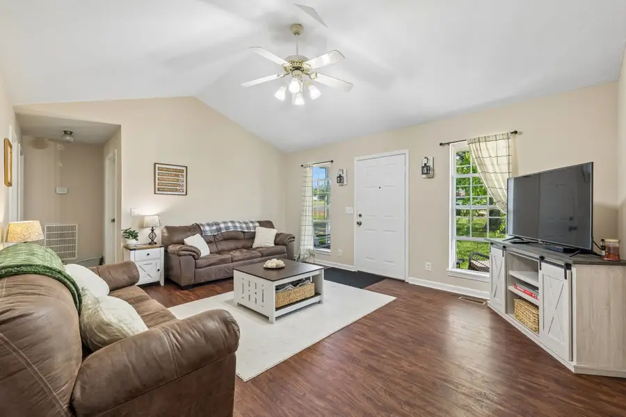 310 Hunter St, Portland, TN 37148 - #3