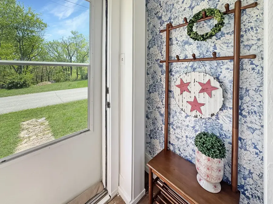 117 Cedar St, Dover, TN 37058 - #2