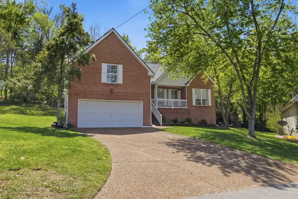 1705 S Bonham Ct, Old Hickory, TN 37138