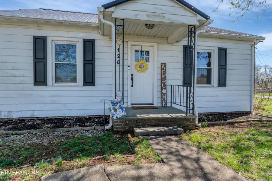 128 Wooddale St, Maryville, TN 37801 - #3
