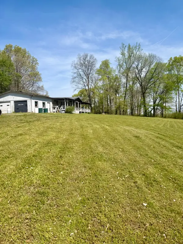 4361 York Landing Rd, Woodlawn, TN 37191