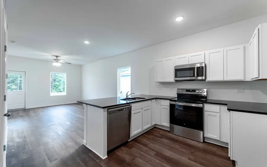 93 Stonehenge Circle, Manchester, TN 37355 - #2