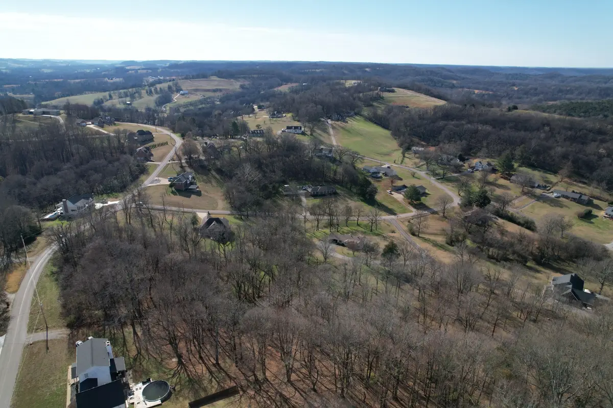 19 Skyline Dr S, Lewisburg, TN 37091 - #1