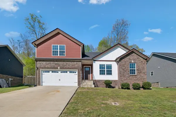 1217 Ridge Meadow Dr, Clarksville, TN 37042