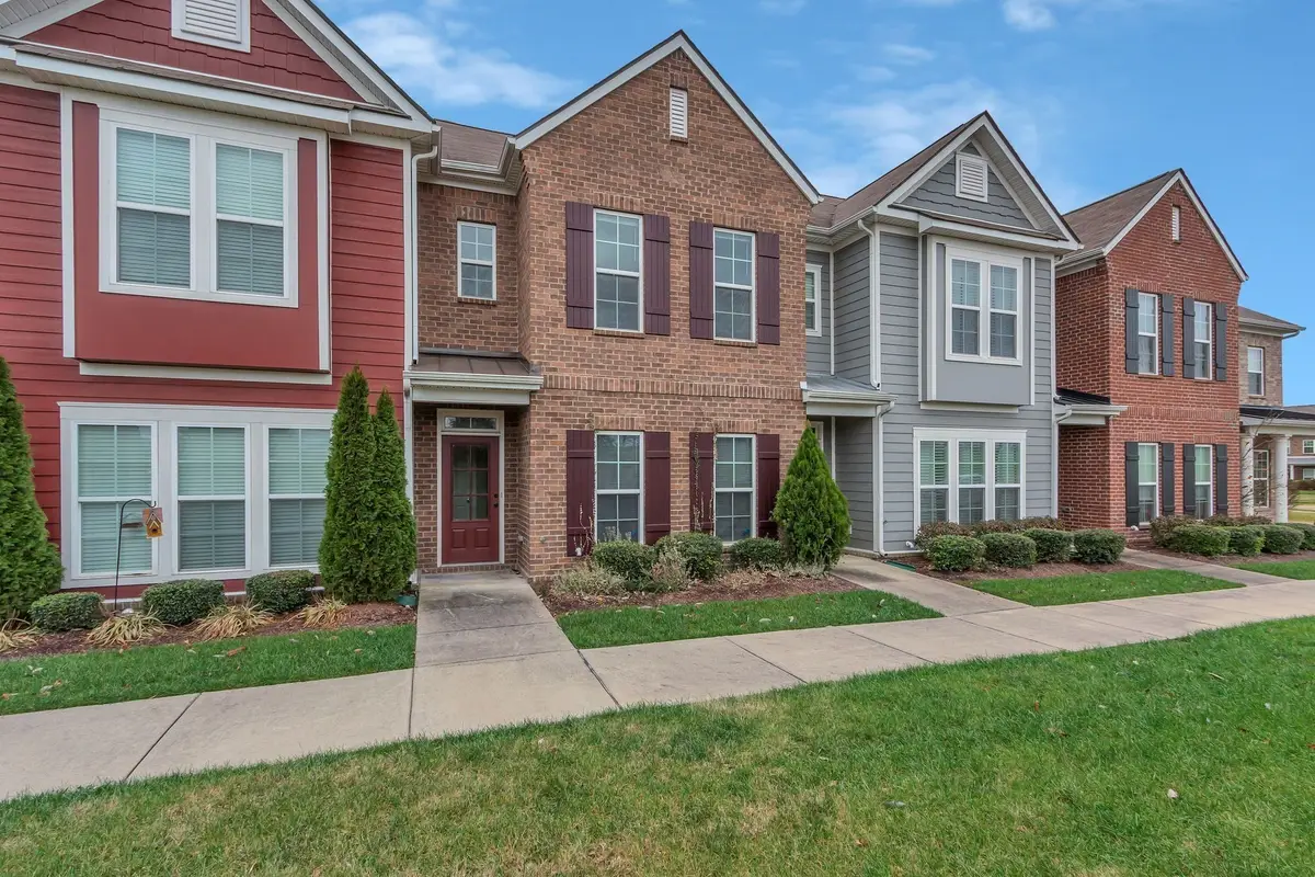 305 Dursley Pvt Ln, Spring Hill, TN 37174 - #1