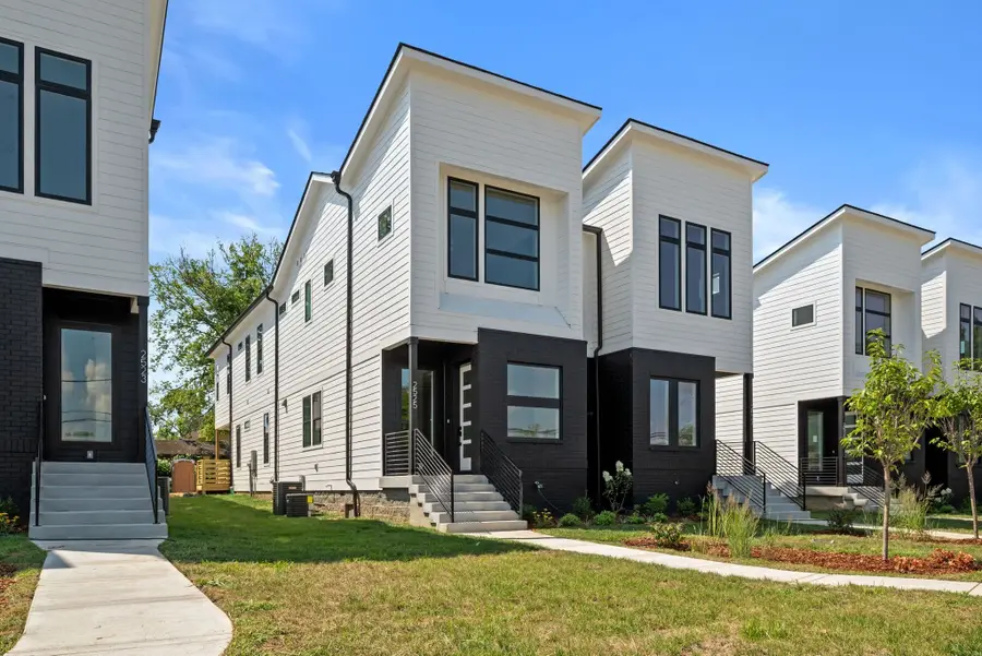 2525 W Heiman St, Nashville, TN 37208 - #2