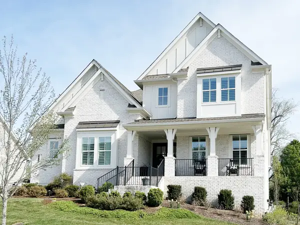 3012 Littlebury Park Dr, Thompsons Station, TN 37179