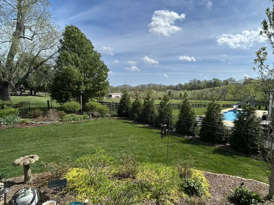 3012 Littlebury Park Dr, Thompsons Station, TN 37179 - #3