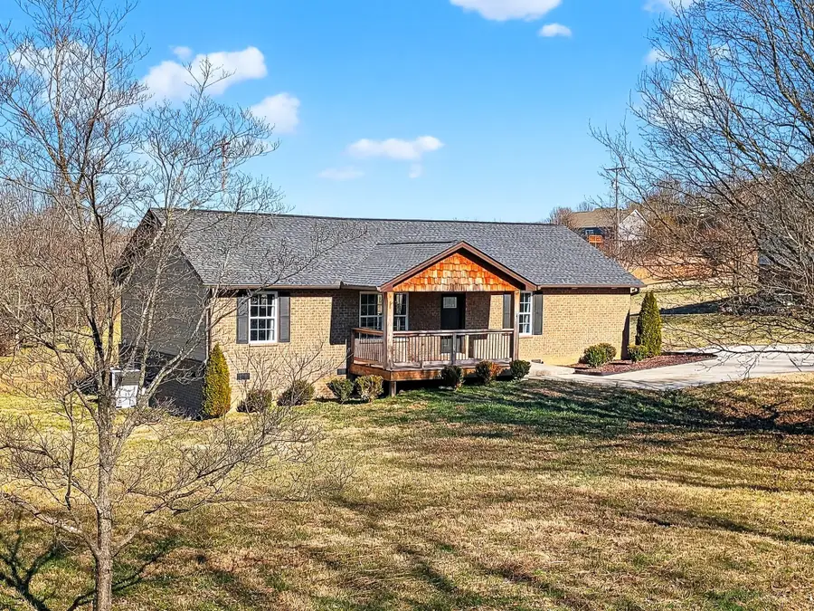 621 Womack Rd, Bethpage, TN 37022 - #3