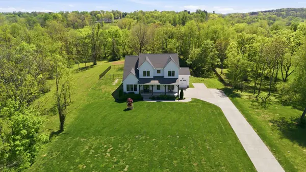 8001 Burning Tree Farm Rd, Arrington, TN 37014