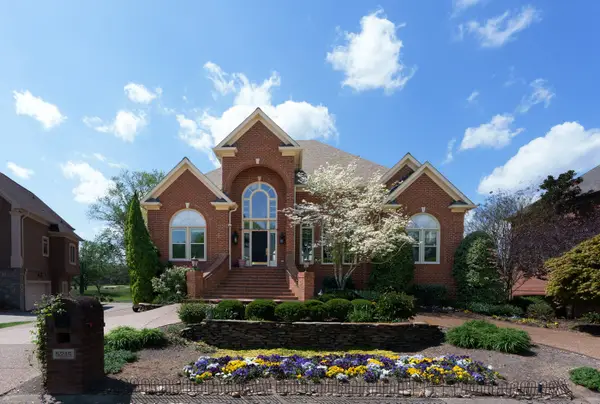 5215 Country Club Dr, Brentwood, TN 37027
