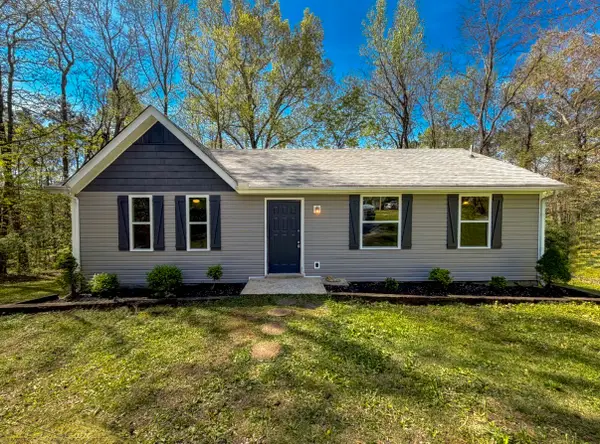 120 Sunny Brook Dr, Burns, TN 37029