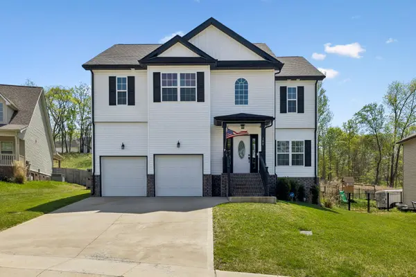 380 Barry Dr, Clarksville, TN 37040