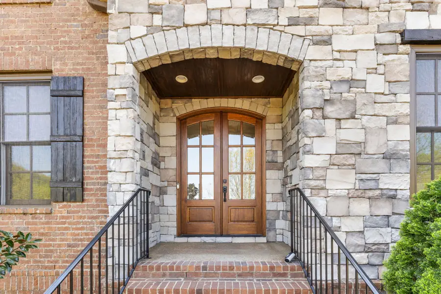 429 Beauchamp Cir, Franklin, TN 37067 - #2