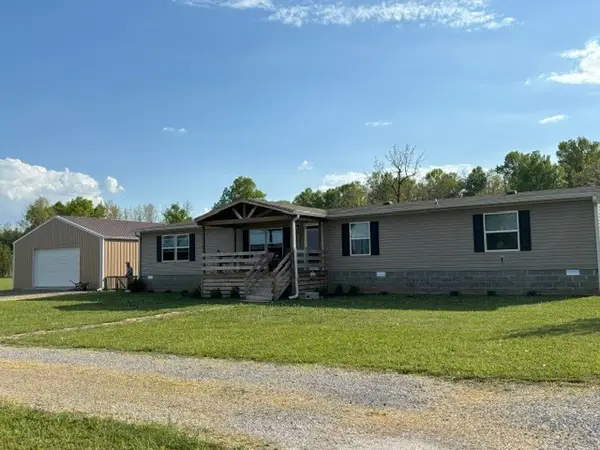 7112 Cobb Rd, Christiana, TN 37037