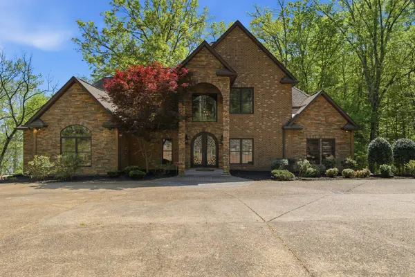 1605 Puryears Bend Rd, Hartsville, TN 37074