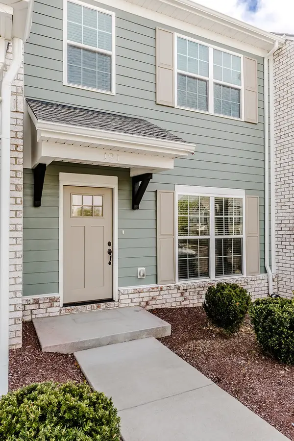 191 Harvard Dr, Gallatin, TN 37066