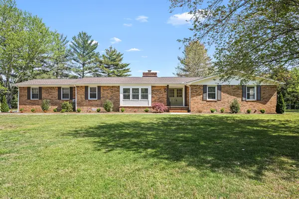 906 Country Club Drive, Tullahoma, TN 37388