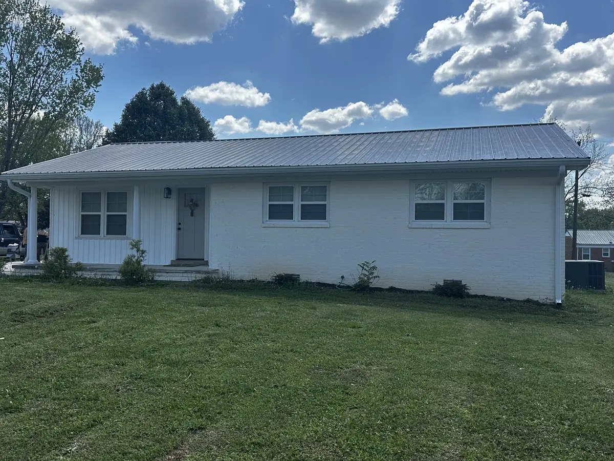 307 Randall St, Lawrenceburg, TN 38464 - #1