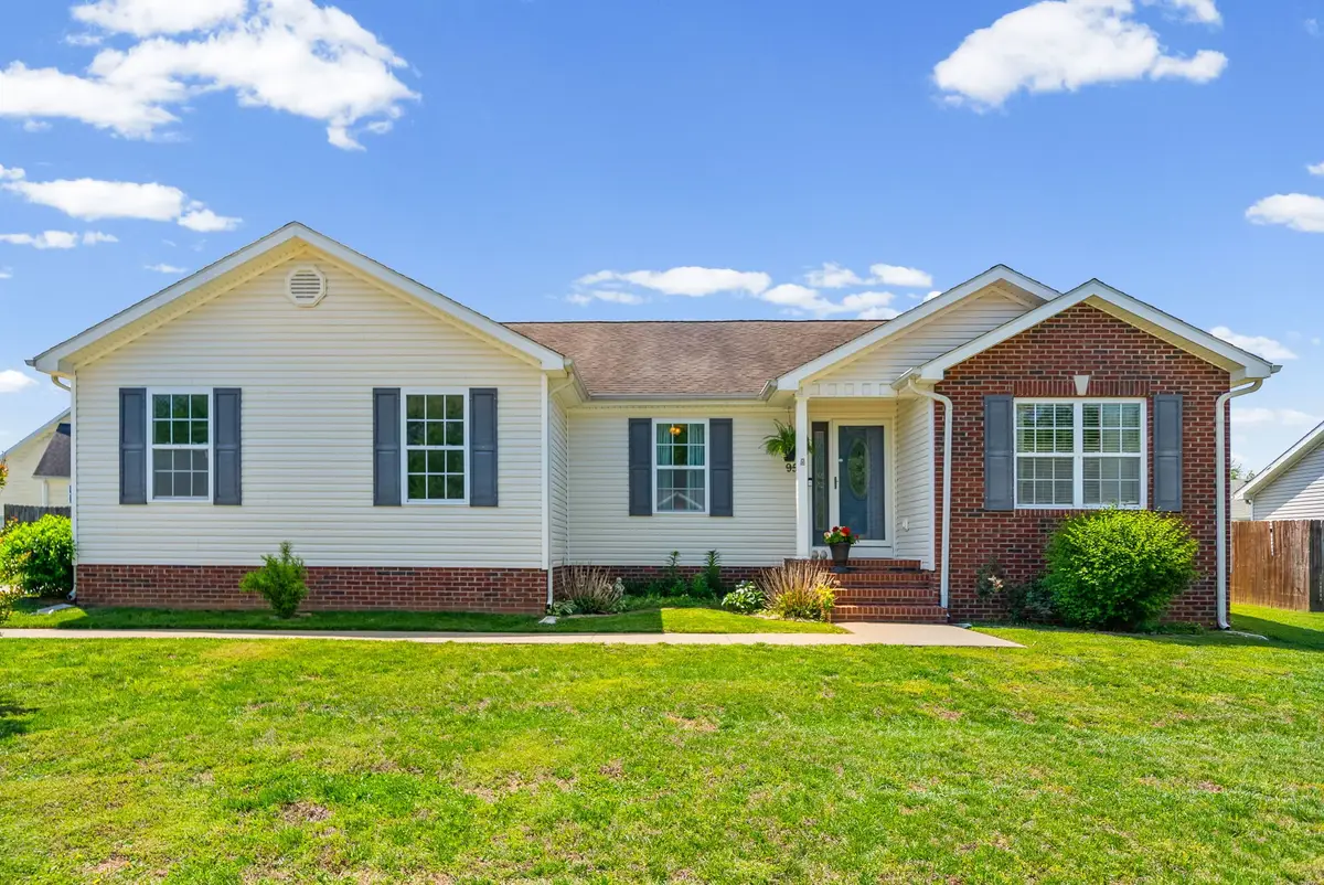 950 Wing Tip Cir, Hopkinsville, KY 42240 - #1