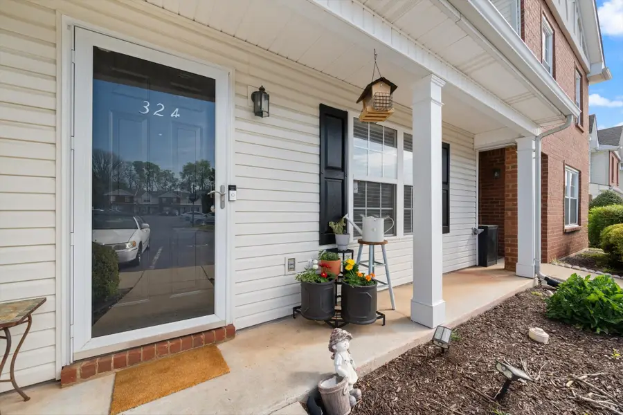 324 Arapaho Dr, Murfreesboro, TN 37128 - #3