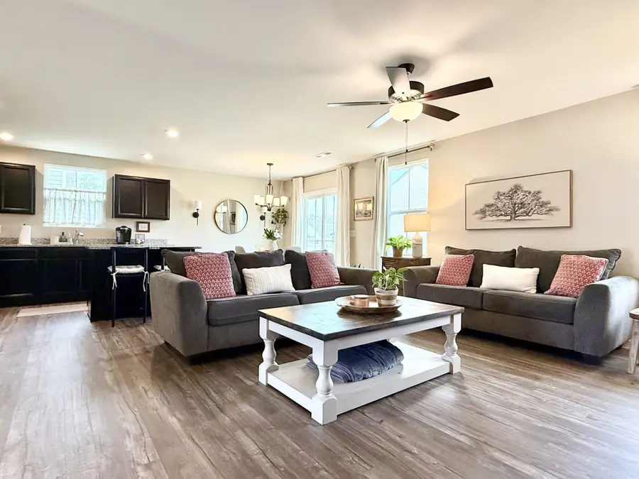 3056 Dartmoor Pl, White House, TN 37188 - #2