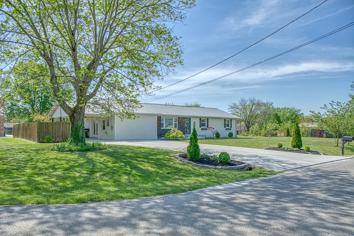 858 Greenland Ave, Cookeville, TN 38501 - #1