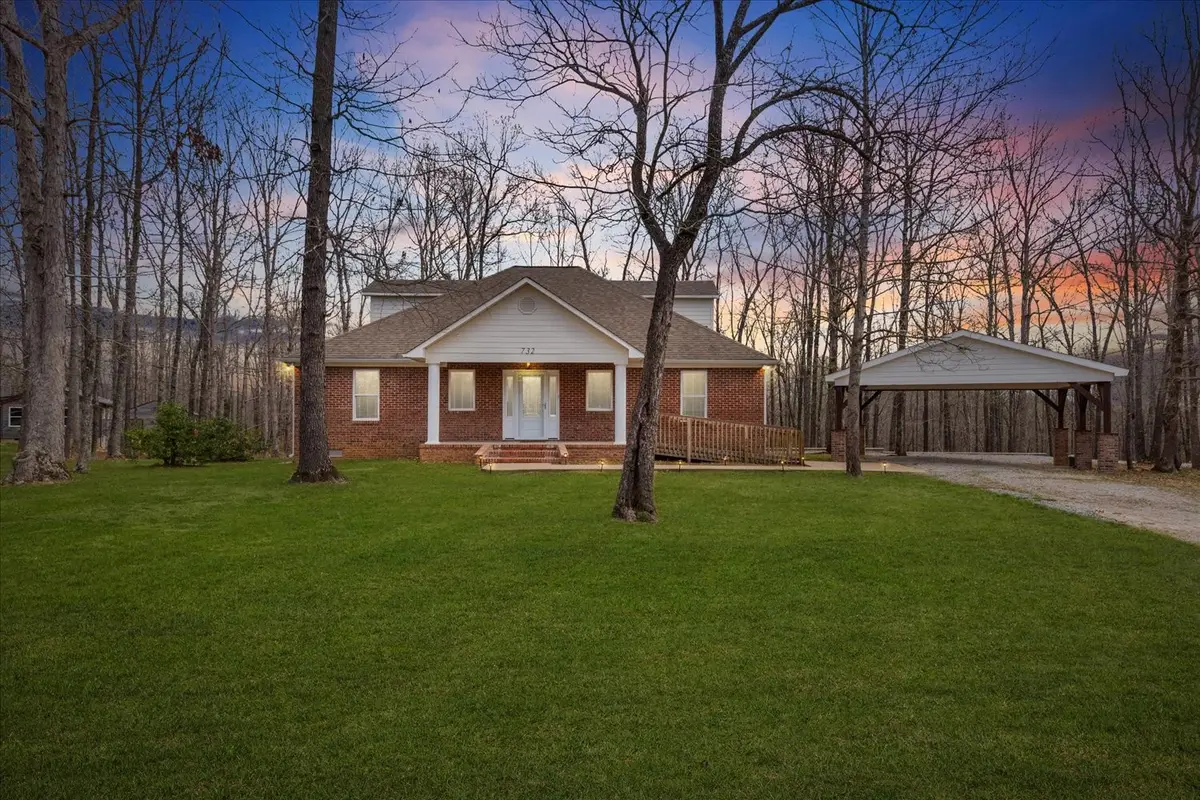 732 Tiger Bennett Rd, Hampshire, TN 38461 - #1